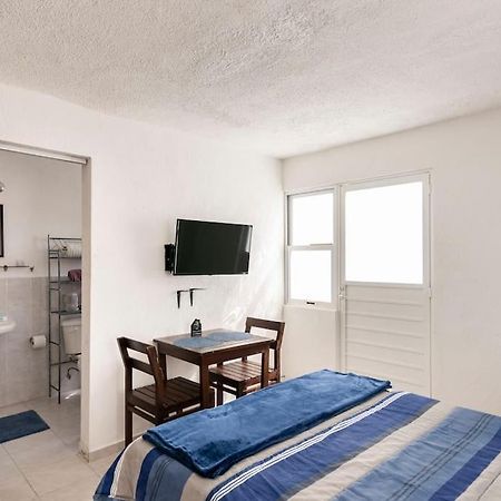 Micro Studio Perfect For Backpackers, Couples, 3 Min Drive To Playa El Nino แคนคูน ภายนอก รูปภาพ